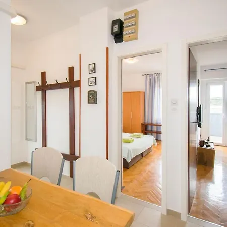Apartman M In Premantura Exterior foto