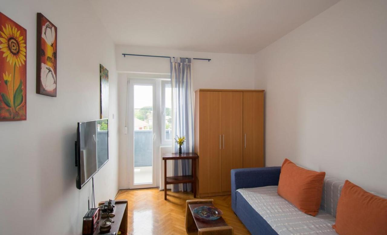 Apartment M In Premantura